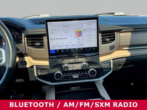 Used 2024 Ford Expedition Max Limited AWD/4WD image 9