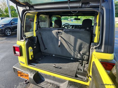 Used 2023 Jeep Wrangler Sport AWD/4WD image 18