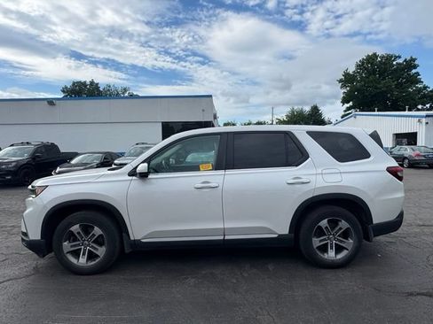 Used 2023 Honda Pilot EX-L image 5