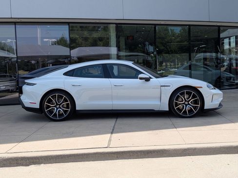 New 2026 Porsche Taycan image 8