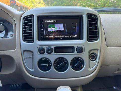 Used 2006 Ford Escape XLT AWD/4WD image 16