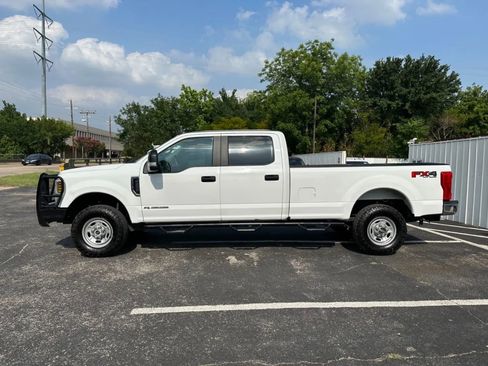 Used 2019 Ford F250 XL w/ Power Equipment Group image 2