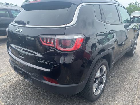 Used 2017 Jeep Compass Limited w/ Navigation Group AWD/4WD image 3
