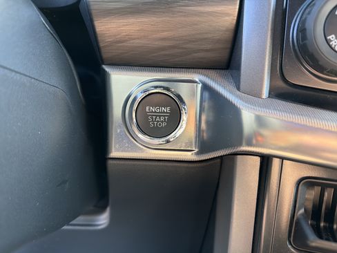 Used 2024 Ford F150 Lariat w/ FX4 Off-Road Package AWD/4WD image 25