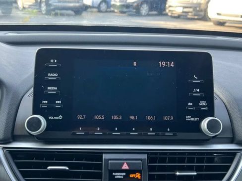 Used 2018 Honda Accord LX image 39