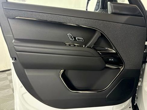 New 2025 Land Rover Range Rover Sport Dynamic SE image 29
