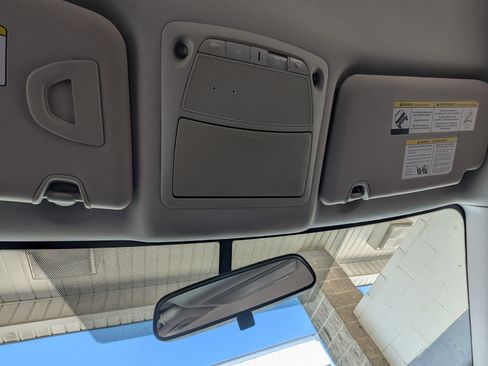 Used 2017 Nissan Rogue S image 28