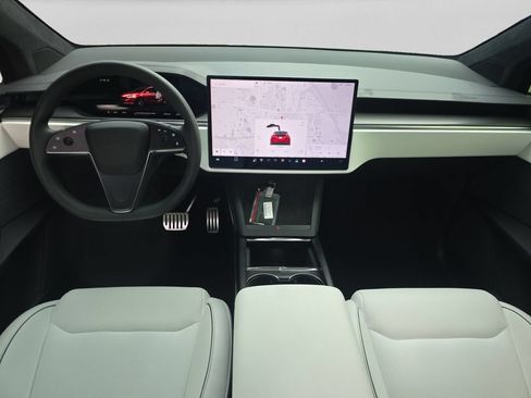 Used 2024 Tesla Model X Plaid AWD/4WD image 19