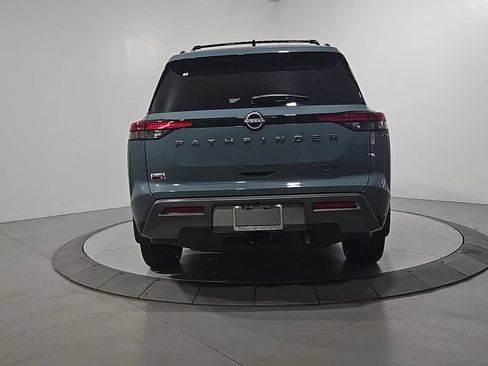 New 2026 Nissan Pathfinder Platinum AWD/4WD image 4