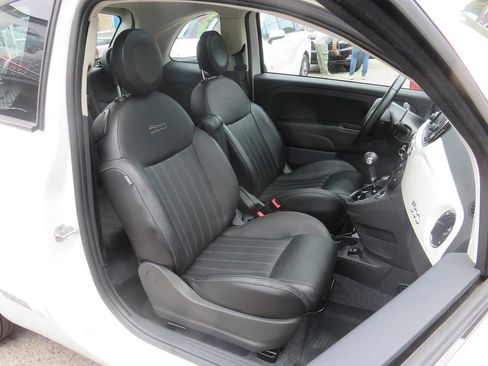 Used 2017 FIAT 500 Lounge FWD image 11