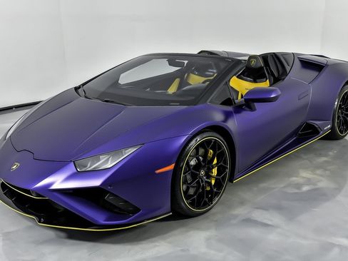 Used 2021 Lamborghini Huracan EVO RWD image 6