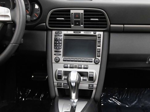 Used 2006 Porsche 911 Carrera RWD image 16
