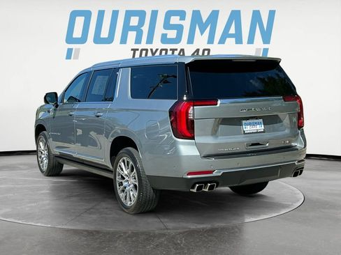 Used 2025 GMC Yukon XL Denali w/ Sun & Power Step Package AWD/4WD image 5