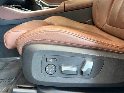 Used 2021 BMW X5 xDrive40i w/ M Sport Package AWD/4WD image 15