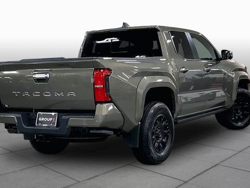 Used 2024 Toyota Tacoma Limited w/ Limited Package (LT) AWD/4WD image 13