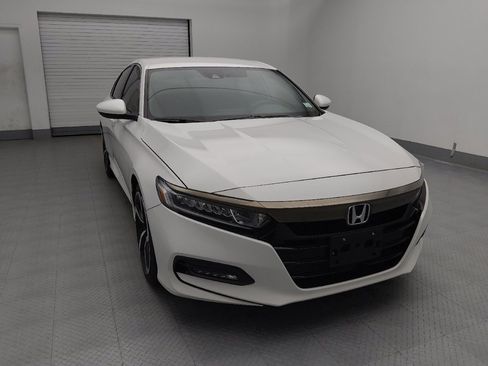 Used 2019 Honda Accord Sport image 14