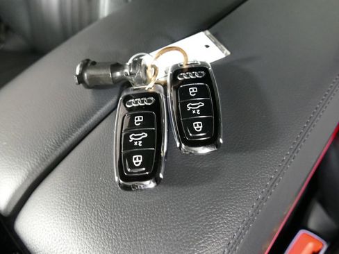 Used 2023 Audi A8 L 3.0T w/ Executive Package image 22