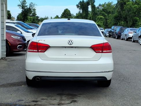 Used 2014 Volkswagen Passat TDI SEL Premium FWD image 4