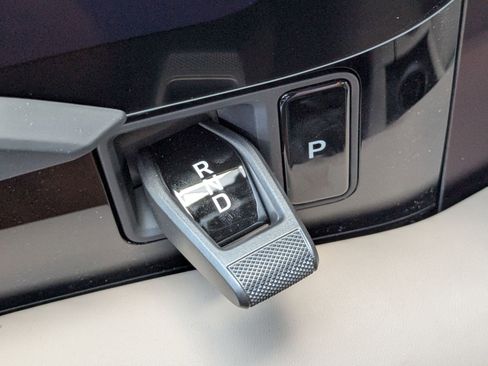 New 2026 Porsche Taycan image 20