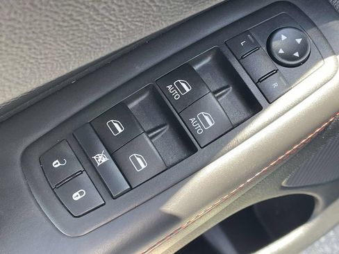 Used 2024 Dodge Durango GT RWD image 18
