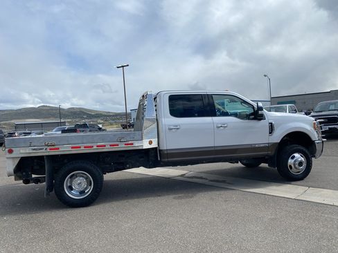 Used 2017 Ford F350 Lariat w/ Lariat Ultimate Package AWD/4WD image 18