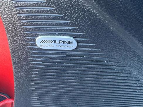 Used 2018 Dodge Challenger R/T Scat Pack w/ Leather Interior Group image 16