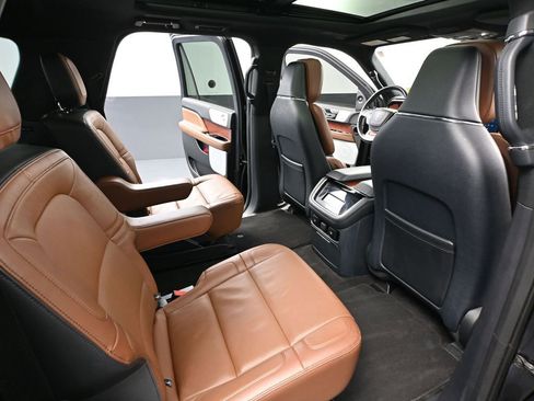 Used 2024 Lincoln Navigator L Reserve w/ Equipment Group 201A AWD/4WD image 50