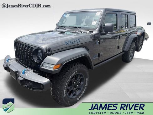 Used 2023 Jeep Wrangler Unlimited w/ Cold Weather Group AWD/4WD image 1