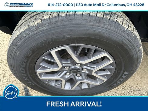 Used 2024 Jeep Wrangler Unlimited Sahara w/ Technology Group AWD/4WD image 10