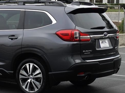 Used 2019 Subaru Ascent Limited w/ Popular Package #2 AWD/4WD image 11