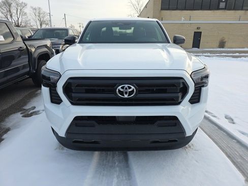 New 2026 Toyota Tacoma SR image 2