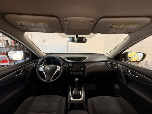 Used 2016 Nissan Rogue S FWD image 10