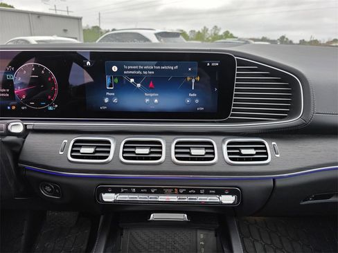 Certified 2025 Mercedes-Benz GLS 450 4MATIC image 27