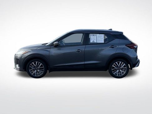 Used 2024 Nissan Kicks SV image 5