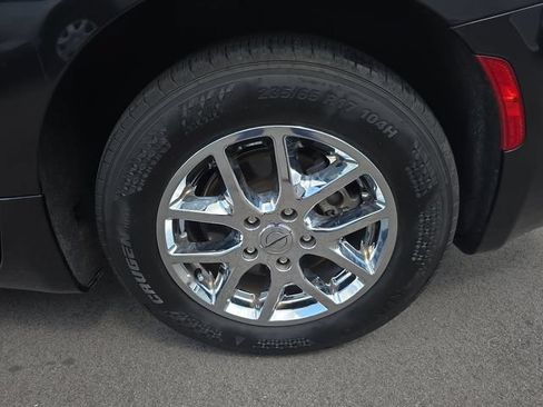Used 2023 Chrysler Pacifica Touring-L FWD image 22