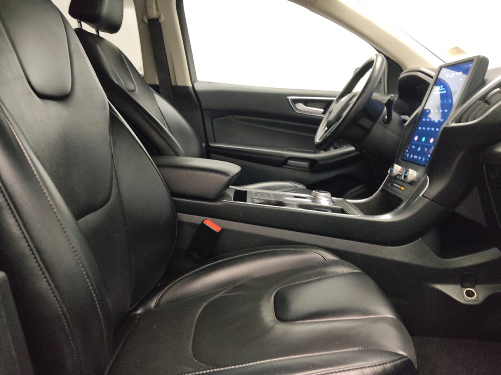 Used 2022 Ford Edge Titanium AWD/4WD image 21