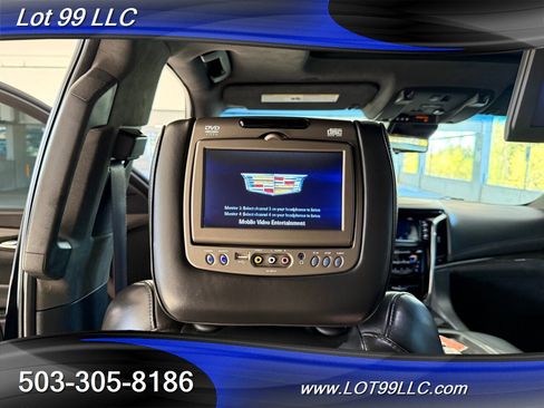 Used 2017 Cadillac Escalade Platinum image 49