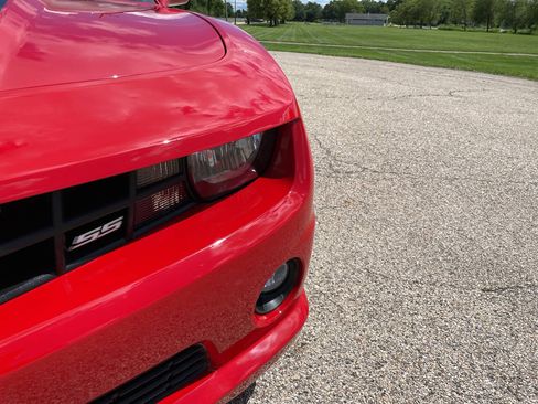 Used 2010 Chevrolet Camaro SS w/ LPO, Ground Effects Package RWD image 40