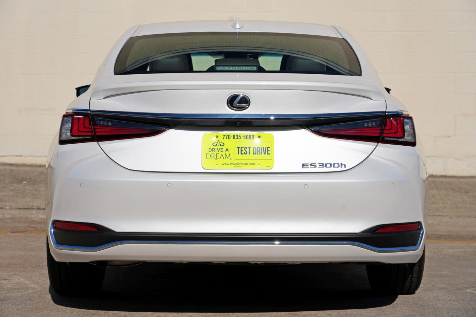 Used 2024 Lexus ES 300h w/ Premium Package FWD image 11