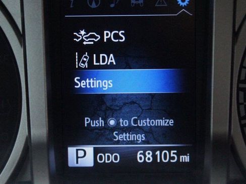 Used 2022 Toyota Tacoma Limited image 4