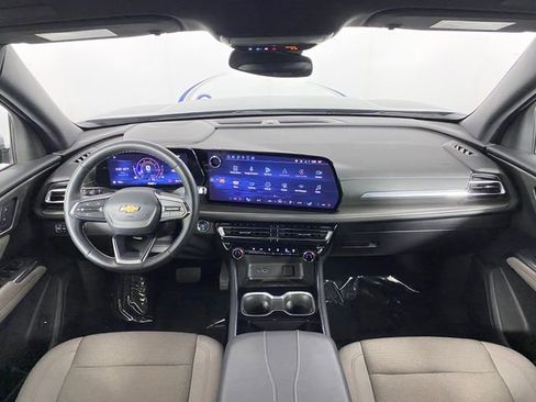 Certified 2025 Chevrolet Traverse LT image 15