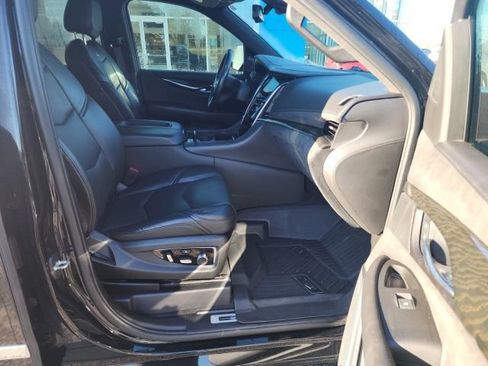 Used 2020 Cadillac Escalade Platinum image 42