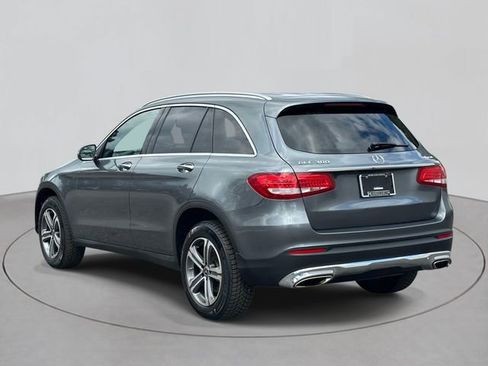 Used 2019 Mercedes-Benz GLC 300 4MATIC image 3