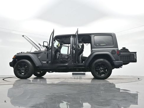 Used 2018 Jeep Wrangler Unlimited Sport S image 45
