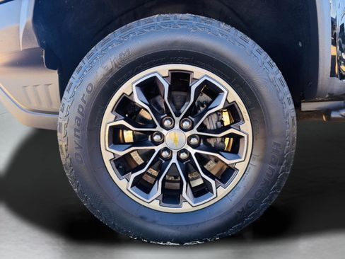 Used 2020 Chevrolet Colorado ZR2 AWD/4WD image 9