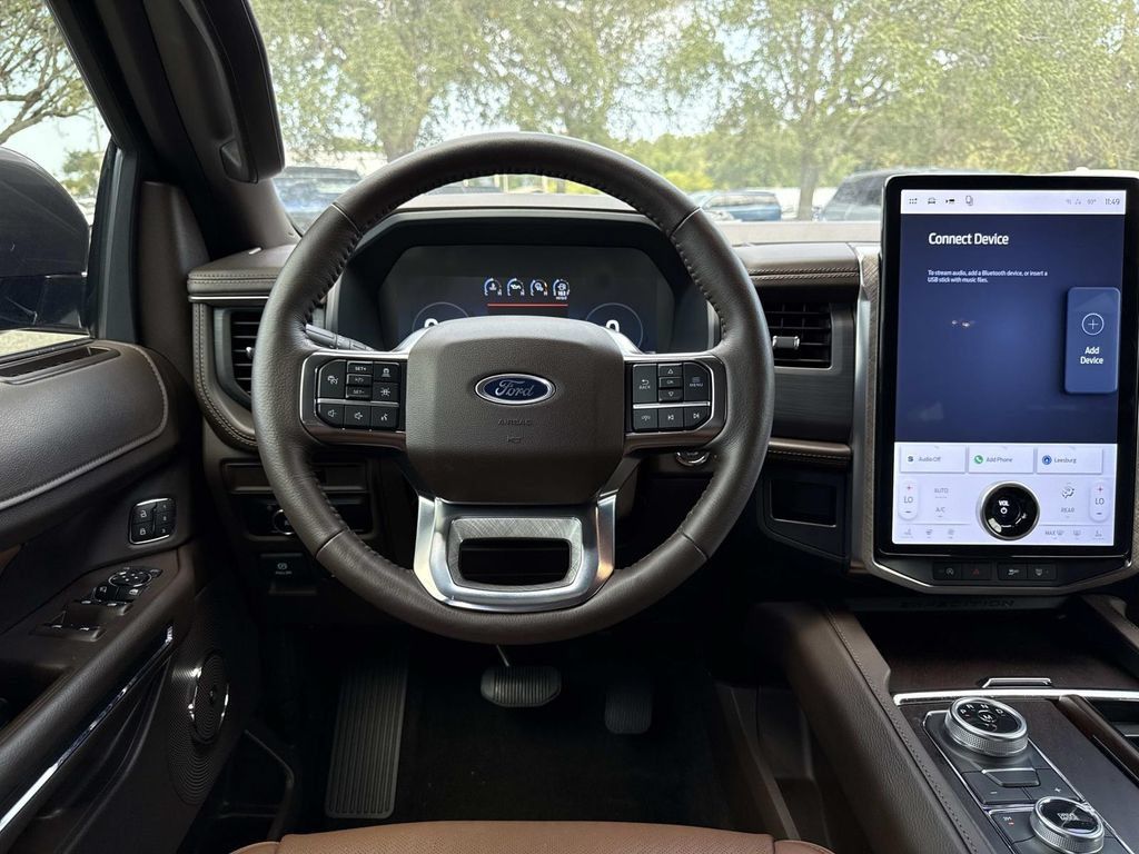 Used 2024 Ford Expedition King Ranch AWD/4WD image 17