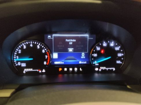 Used 2022 Ford Explorer XLT w/ Equipment Group 202A image 23