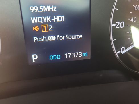 Certified 2025 Toyota Corolla SE FWD image 32