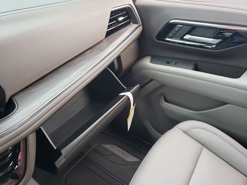 New 2026 Chevrolet Tahoe LT w/ Comfort Package image 25