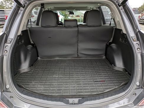 Used 2017 Toyota RAV4 XLE image 13